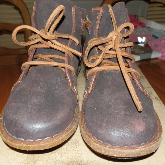 born shoes temple